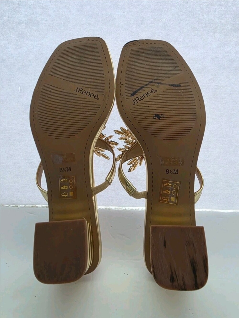 J.Renee Palmy T-Strap Sandals Metallic Gold Synthetic Upper Block-Heel Sz 8.5 M - Picture 12 of 13